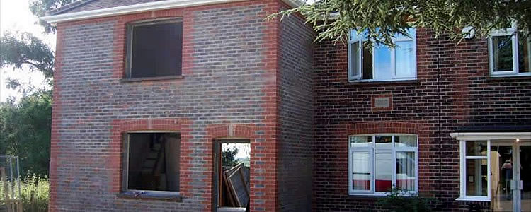 Double storey extension to guest house in Binfield by MMAS Construction